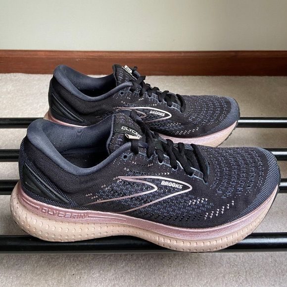 BROOKS Women Glycerine 19 Running Shoe - Picture 6 of 8